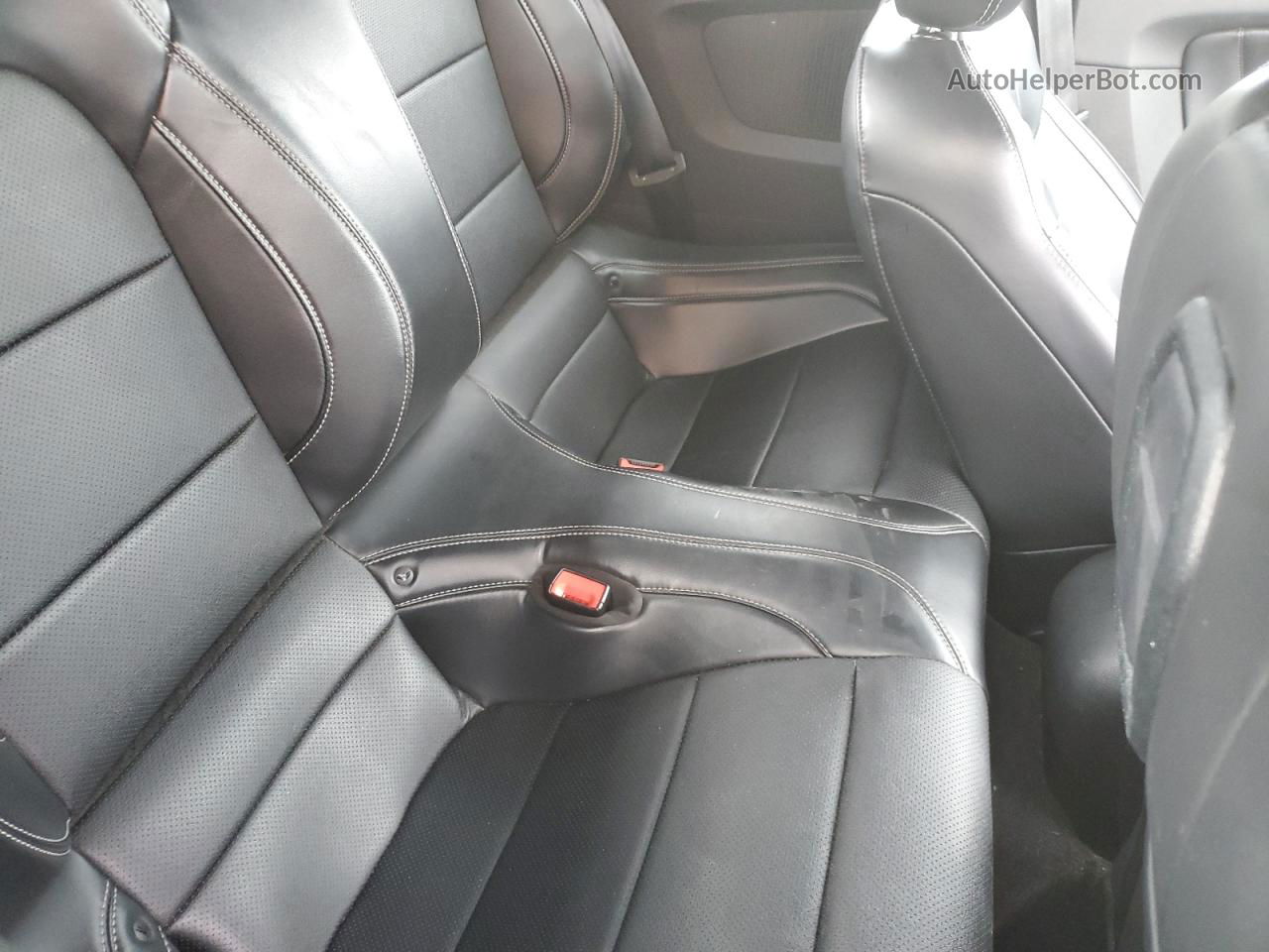 2020 Ford Mustang  Black vin: 1FATP8UH1L5138599