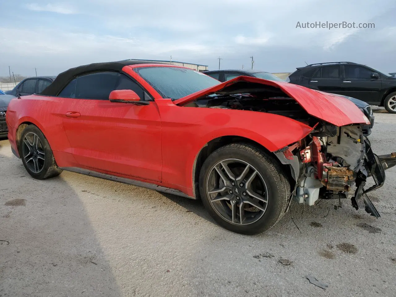 2020 Ford Mustang  Red vin: 1FATP8UH4L5137737