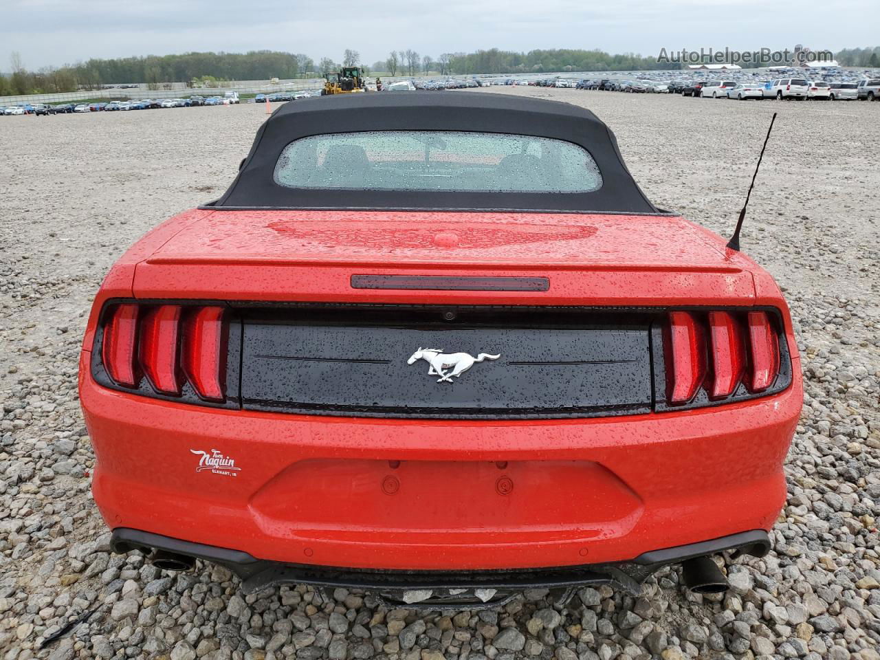 2020 Ford Mustang  Red vin: 1FATP8UH5L5101460
