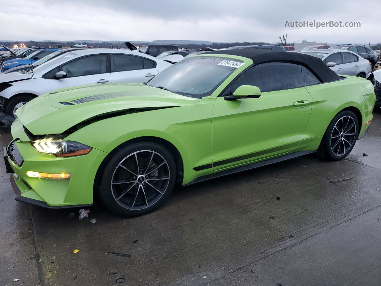 2020 Ford Mustang  Зеленый vin: 1FATP8UH5L5134555