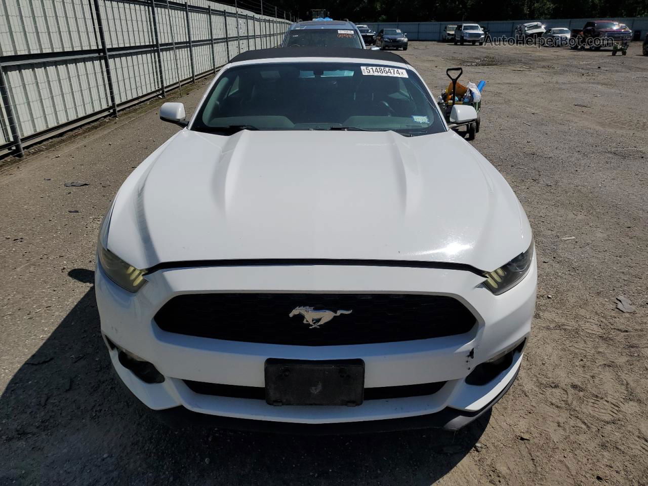 2016 Ford Mustang  White vin: 1FATP8UH6G5226683