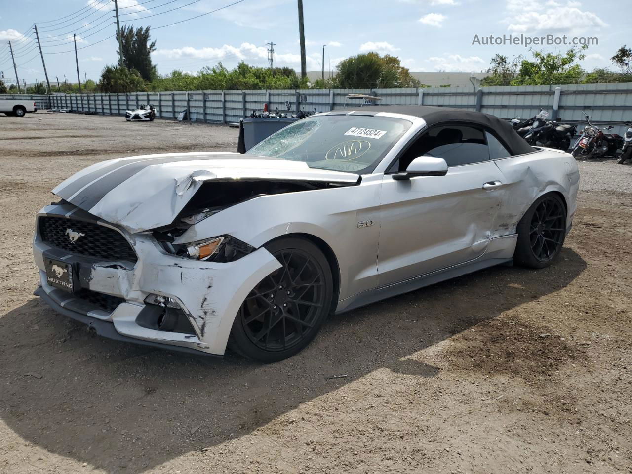 2016 Ford Mustang  Silver vin: 1FATP8UH6G5280310