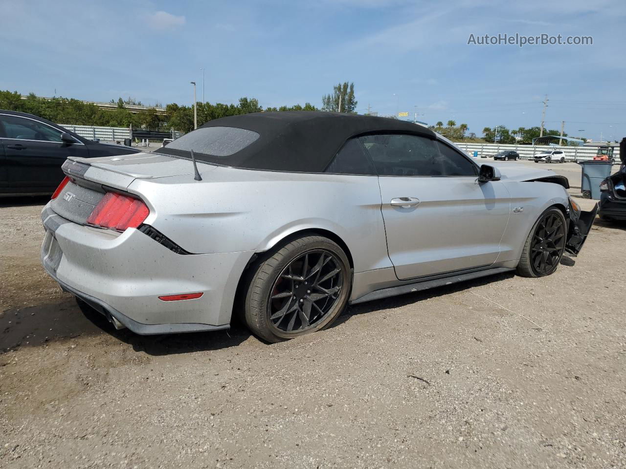 2016 Ford Mustang  Silver vin: 1FATP8UH6G5280310