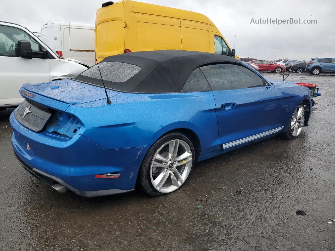 2020 Ford Mustang  Blue vin: 1FATP8UH6L5138002