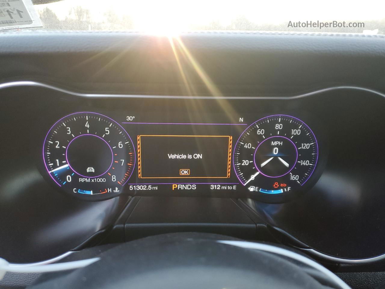 2020 Ford Mustang  Красный vin: 1FATP8UH6L5157472
