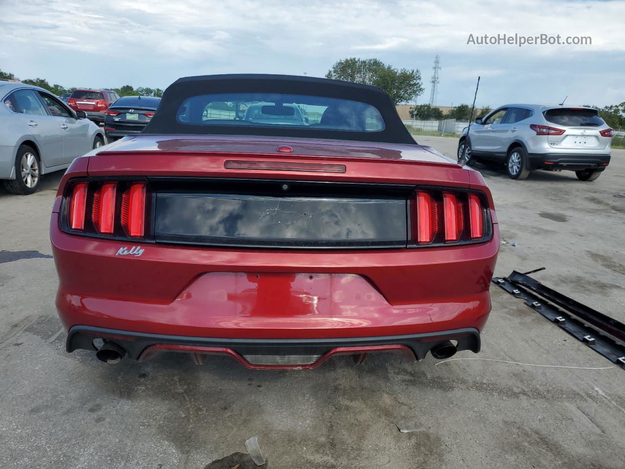 2016 Ford Mustang  Red vin: 1FATP8UH8G5292118