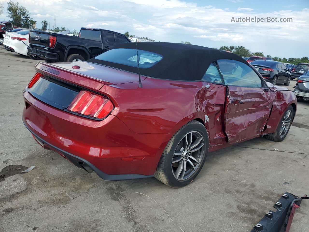 2016 Ford Mustang  Red vin: 1FATP8UH8G5292118