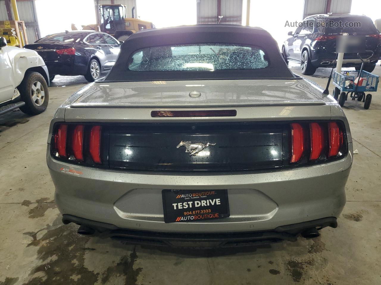 2020 Ford Mustang  Серебряный vin: 1FATP8UH8L5119841