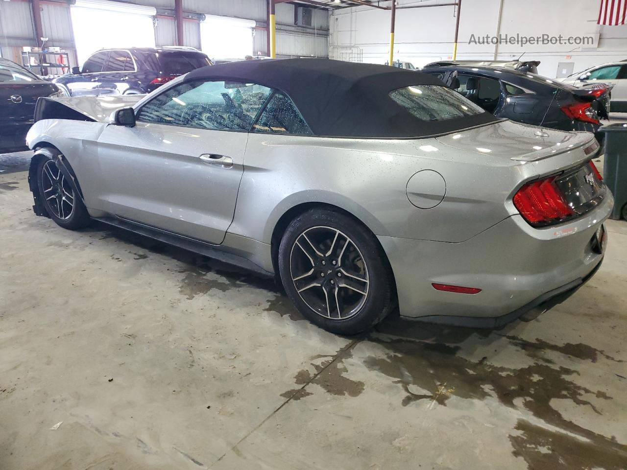 2020 Ford Mustang  Серебряный vin: 1FATP8UH8L5119841