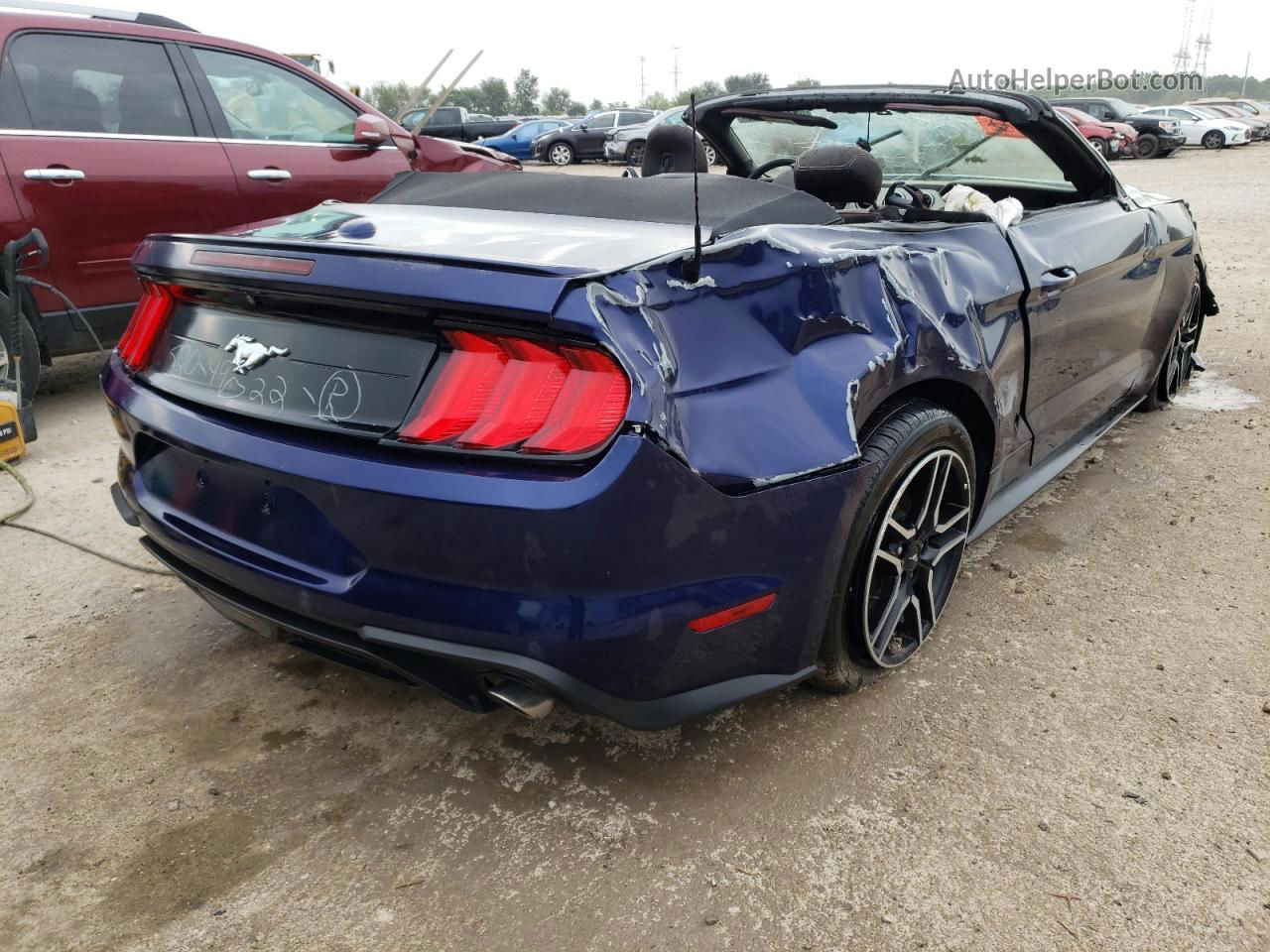 2020 Ford Mustang  Blue vin: 1FATP8UH8L5125977