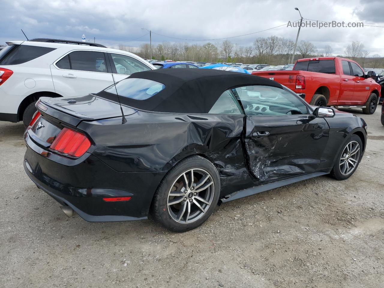 2015 Ford Mustang  Black vin: 1FATP8UH9F5397510