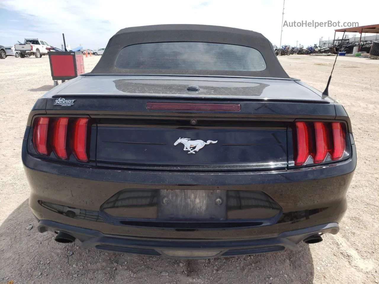 2020 Ford Mustang  Black vin: 1FATP8UH9L5126121