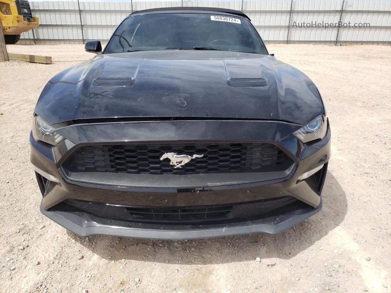 2020 Ford Mustang  Black vin: 1FATP8UH9L5126121