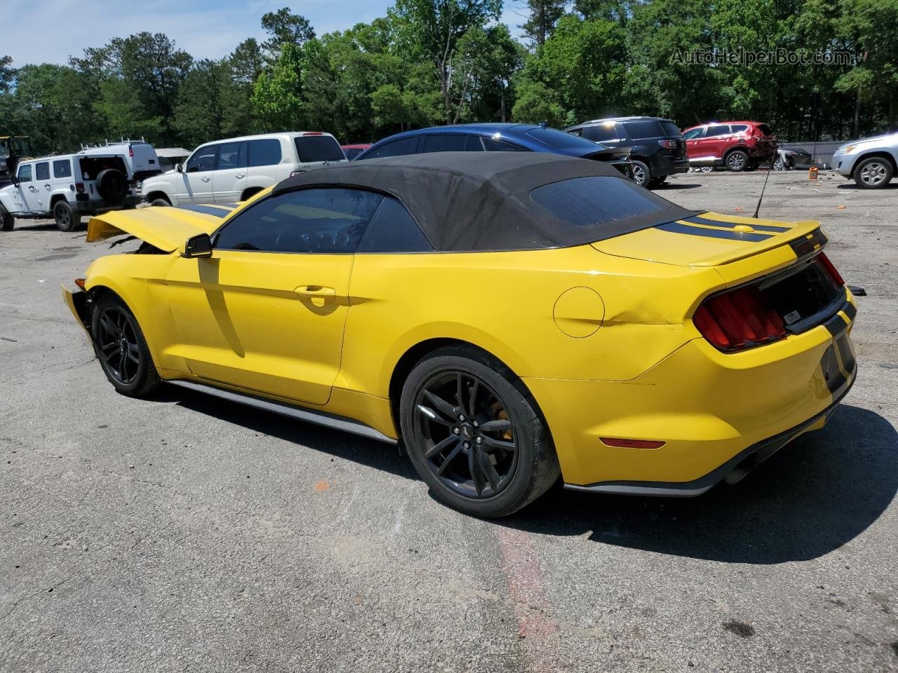2015 Ford Mustang  Yellow vin: 1FATP8UHXF5392901