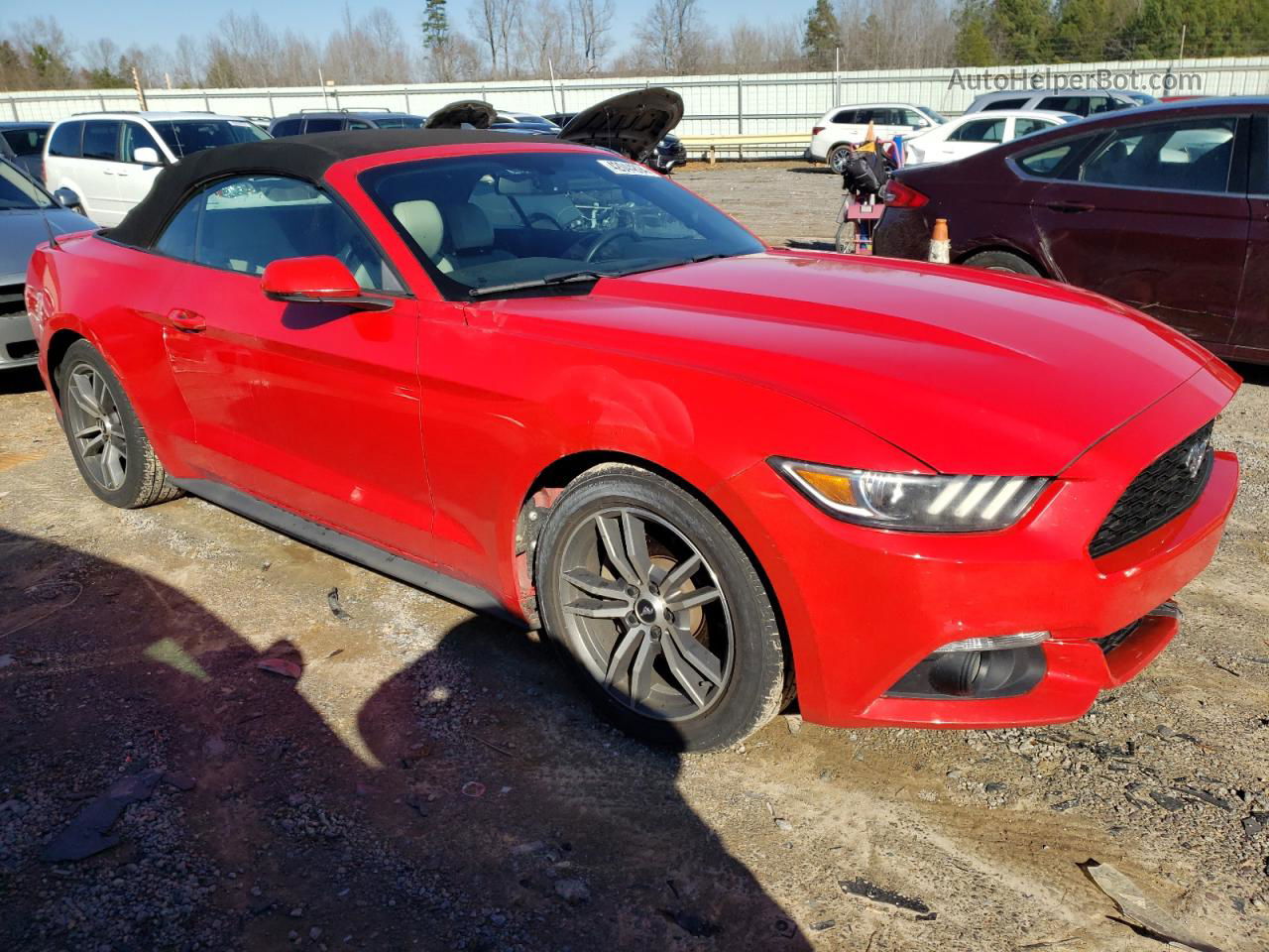 2015 Ford Mustang  Red vin: 1FATP8UHXF5415450