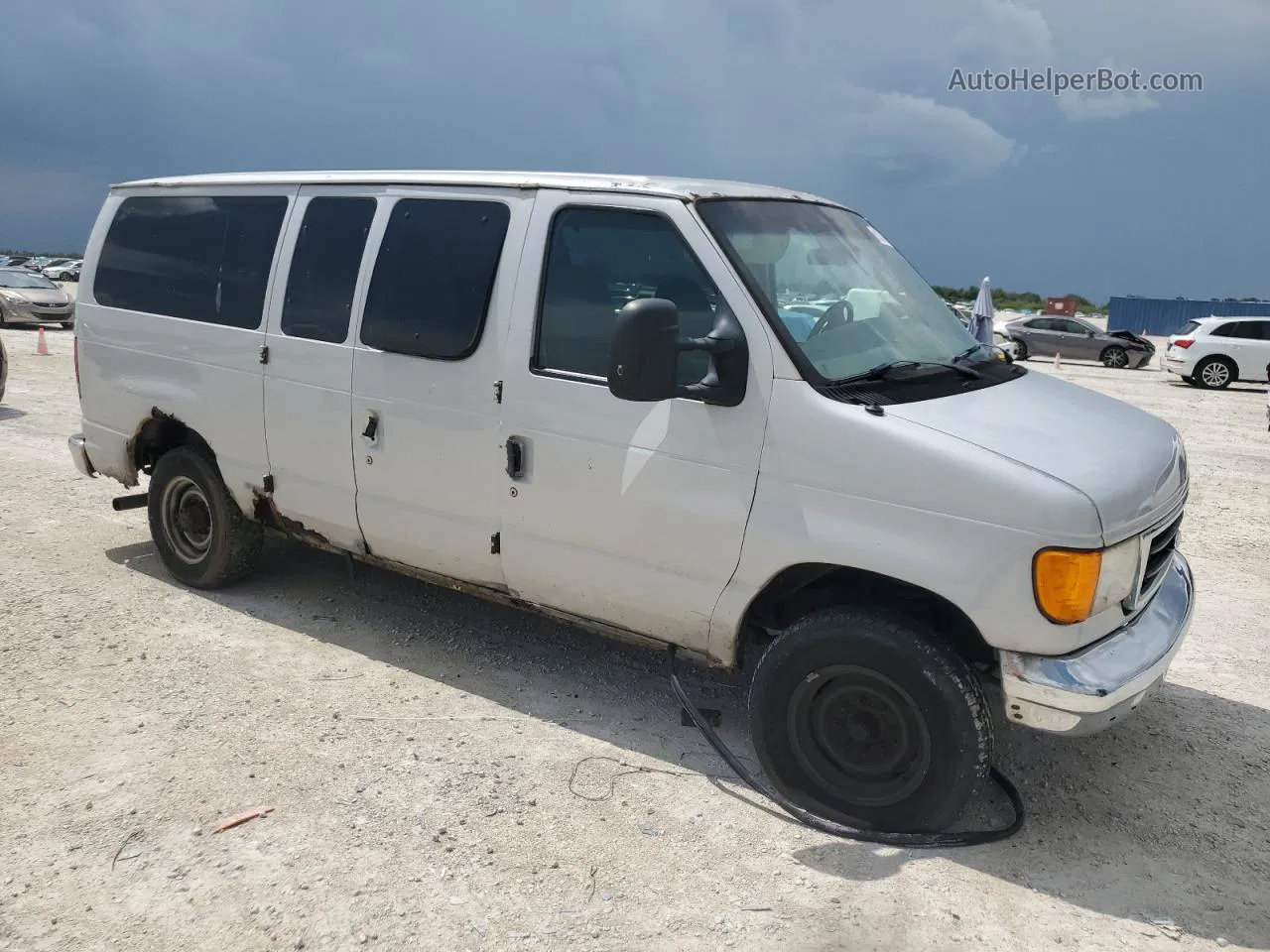 2007 Ford Econoline E350 Super Duty Wagon Gray vin: 1FBNE31L07DB28487