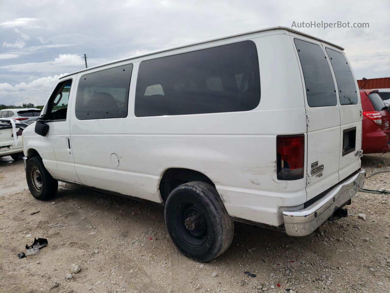 2008 Ford Econoline E350 Super Duty Wagon White vin: 1FBNE31L28DB25804