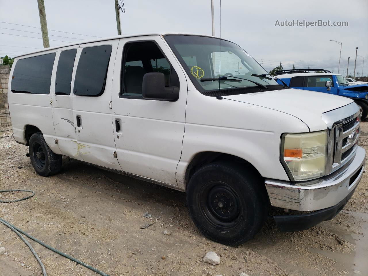 2008 Ford Econoline E350 Super Duty Wagon White vin: 1FBNE31L28DB25804