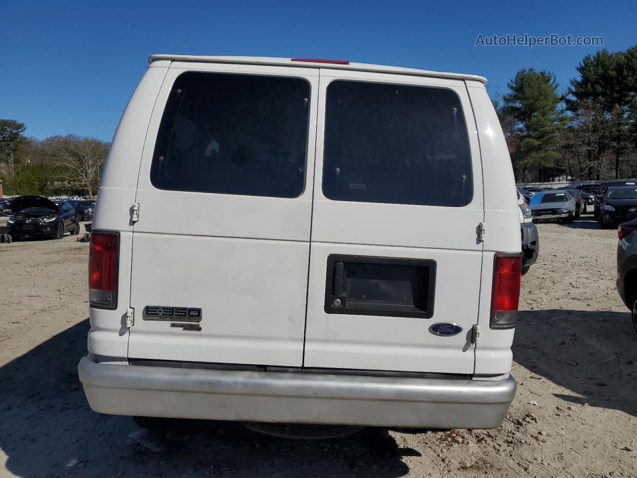 2007 Ford Econoline E350 Super Duty Wagon White vin: 1FBNE31L37DB13174