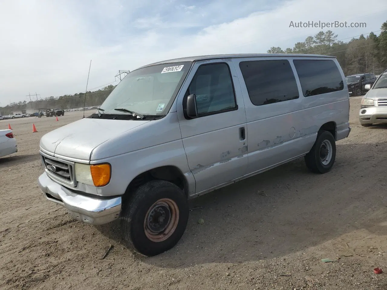 2007 Ford Econoline E350 Super Duty Wagon Серебряный vin: 1FBNE31L97DA80245