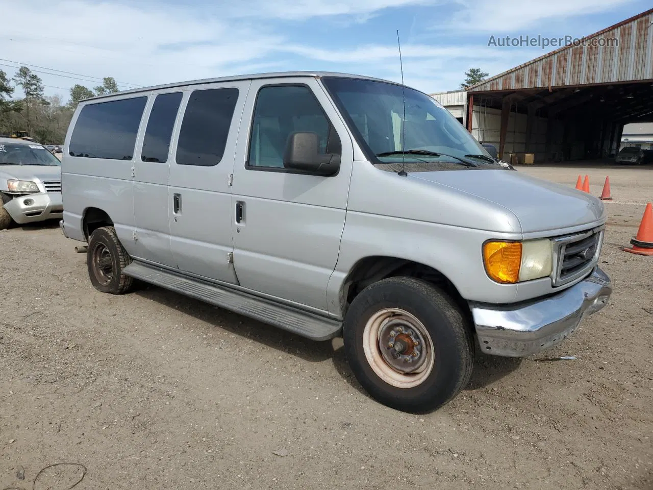 2007 Ford Econoline E350 Super Duty Wagon Серебряный vin: 1FBNE31L97DA80245