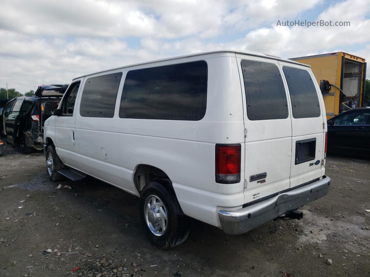 2013 Ford Econoline E350 Super Duty Wagon White vin: 1FBNE3BL2DDA84079