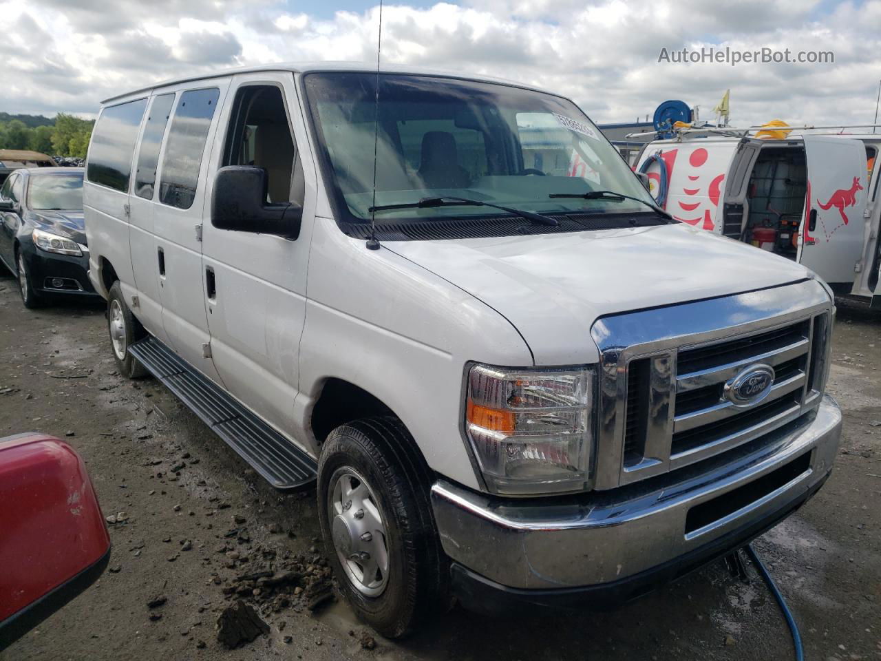 2013 Ford Econoline E350 Super Duty Wagon Белый vin: 1FBNE3BL2DDA84079