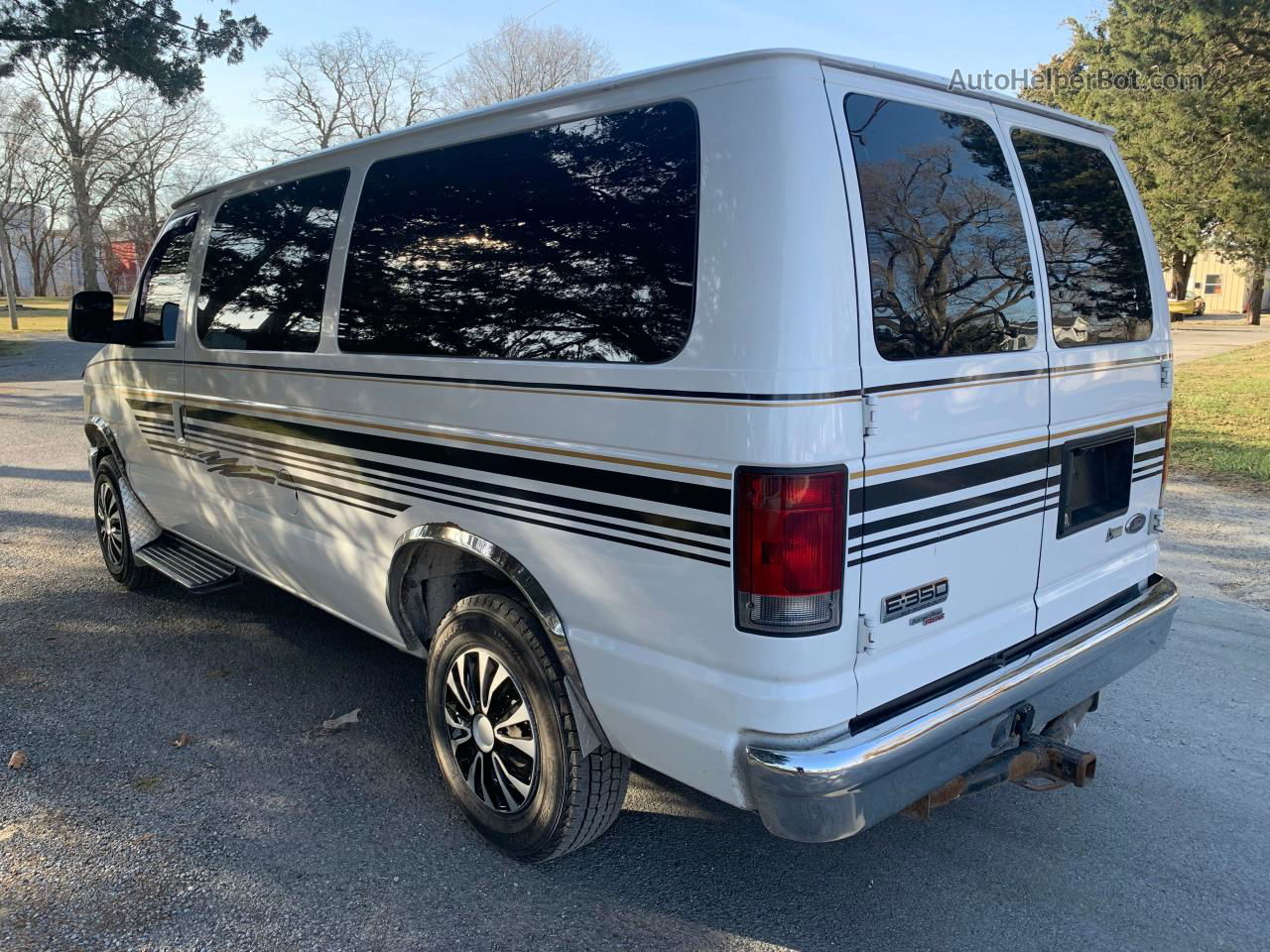 2012 Ford Econoline E350 Super Duty Wagon White vin: 1FBNE3BL3CDA77480