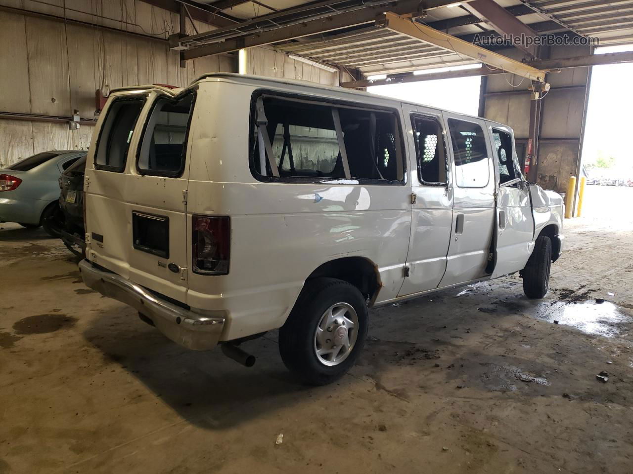 2010 Ford Econoline E350 Super Duty Wagon White vin: 1FBNE3BL5ADA68017