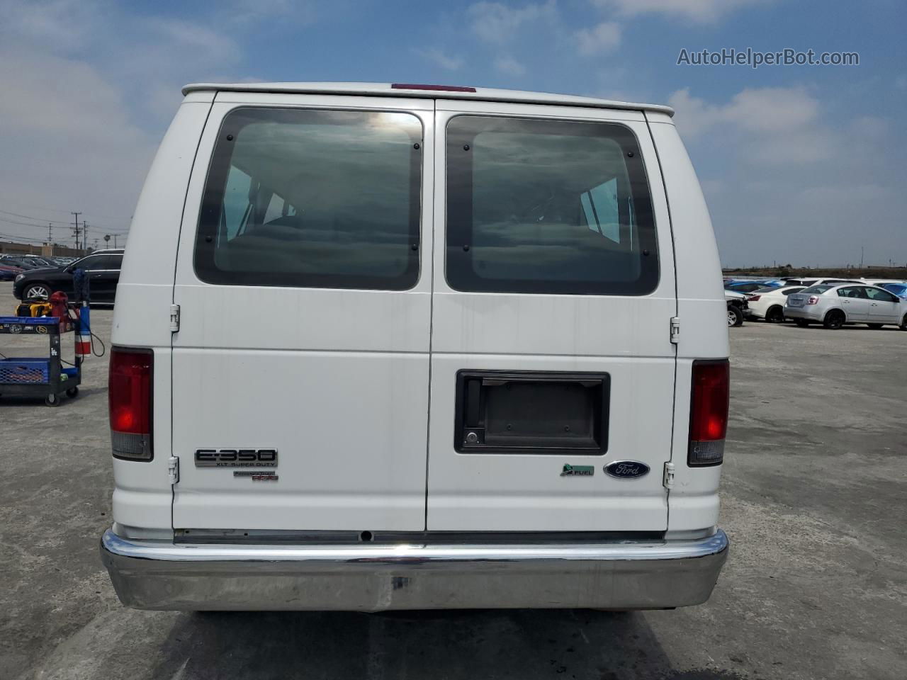 2010 Ford Econoline E350 Super Duty Wagon White vin: 1FBNE3BL9ADA72961