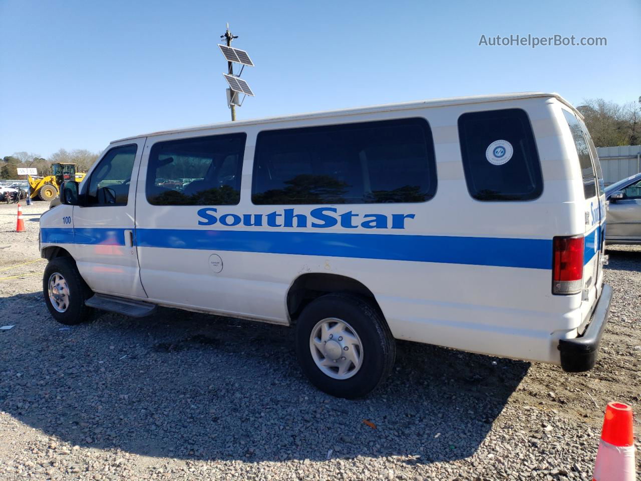 2007 Ford Econoline E350 Super Duty Wagon White vin: 1FBSS31L07DA97494