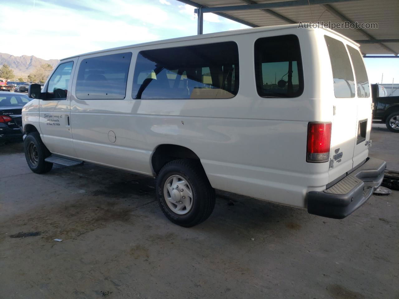 2007 Ford Econoline E350 Super Duty Wagon White vin: 1FBSS31L27DB35954