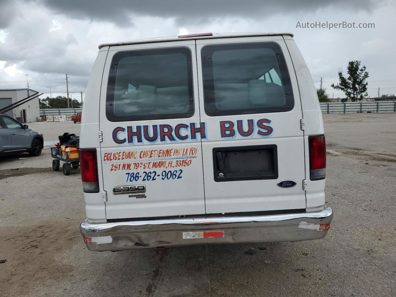 2008 Ford Econoline E350 Super Duty Wagon White vin: 1FBSS31L38DA58268