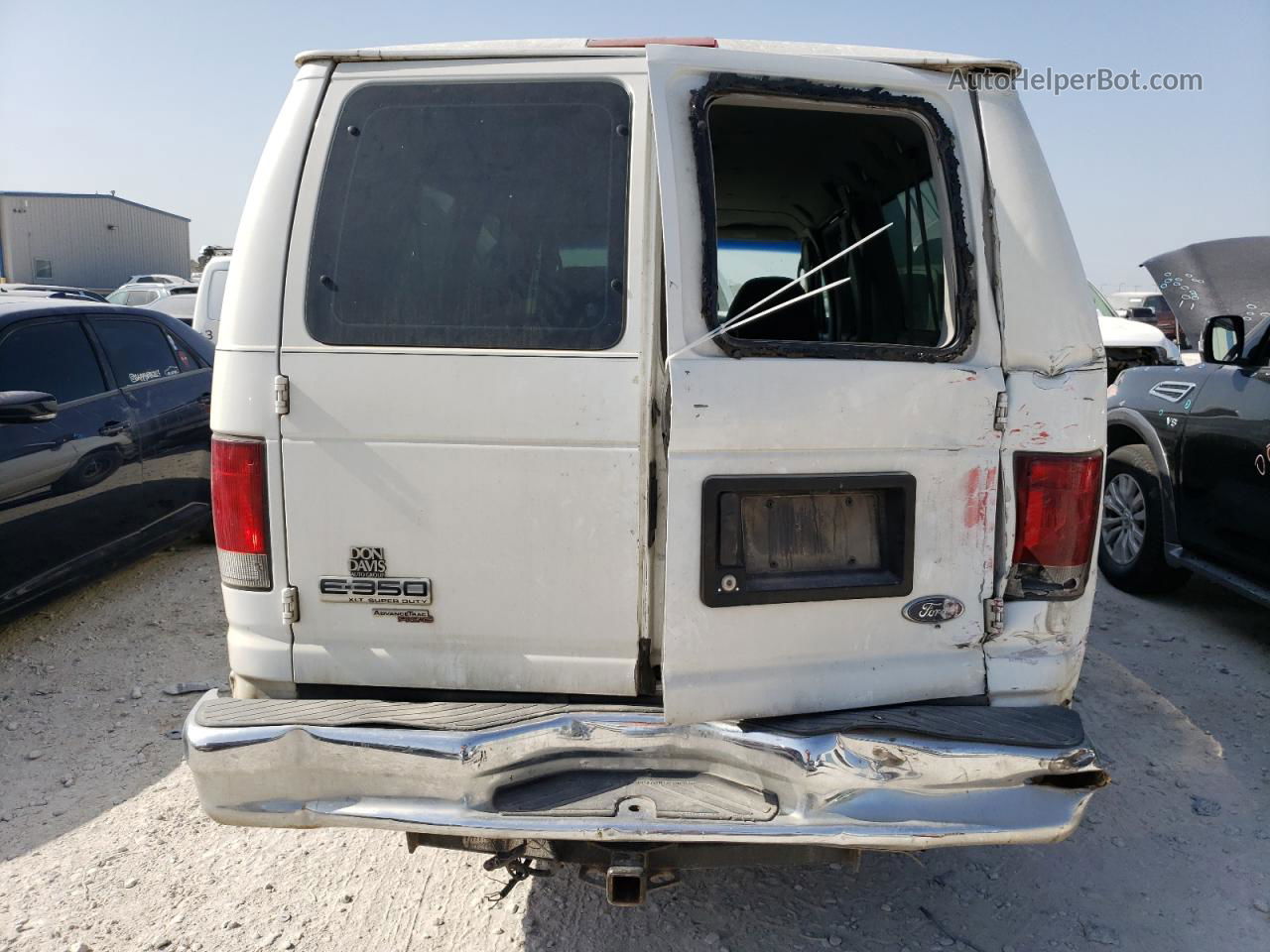 2008 Ford Econoline E350 Super Duty Wagon Белый vin: 1FBSS31L38DA64250