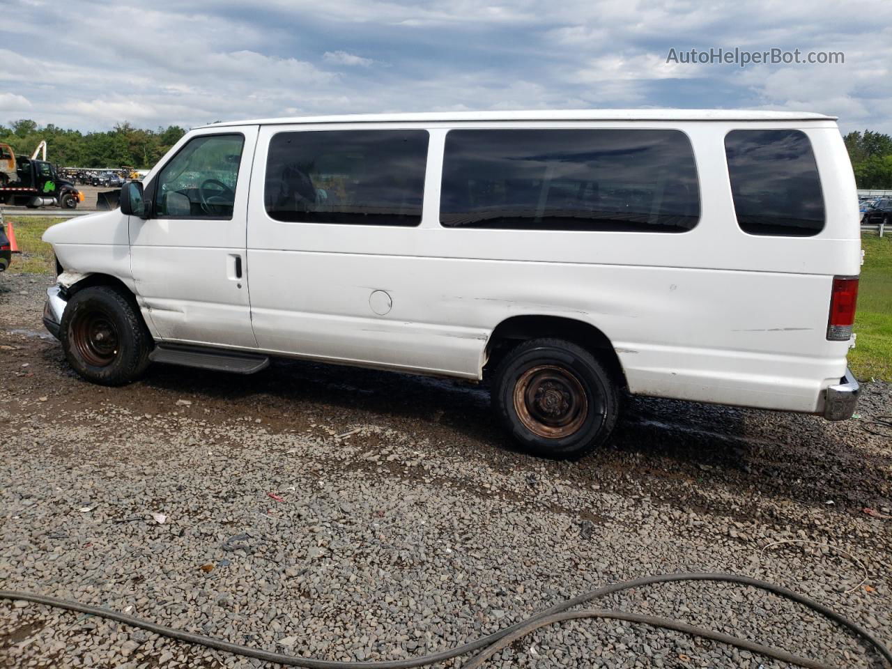 2008 Ford Econoline E350 Super Duty Wagon White vin: 1FBSS31L38DB08070