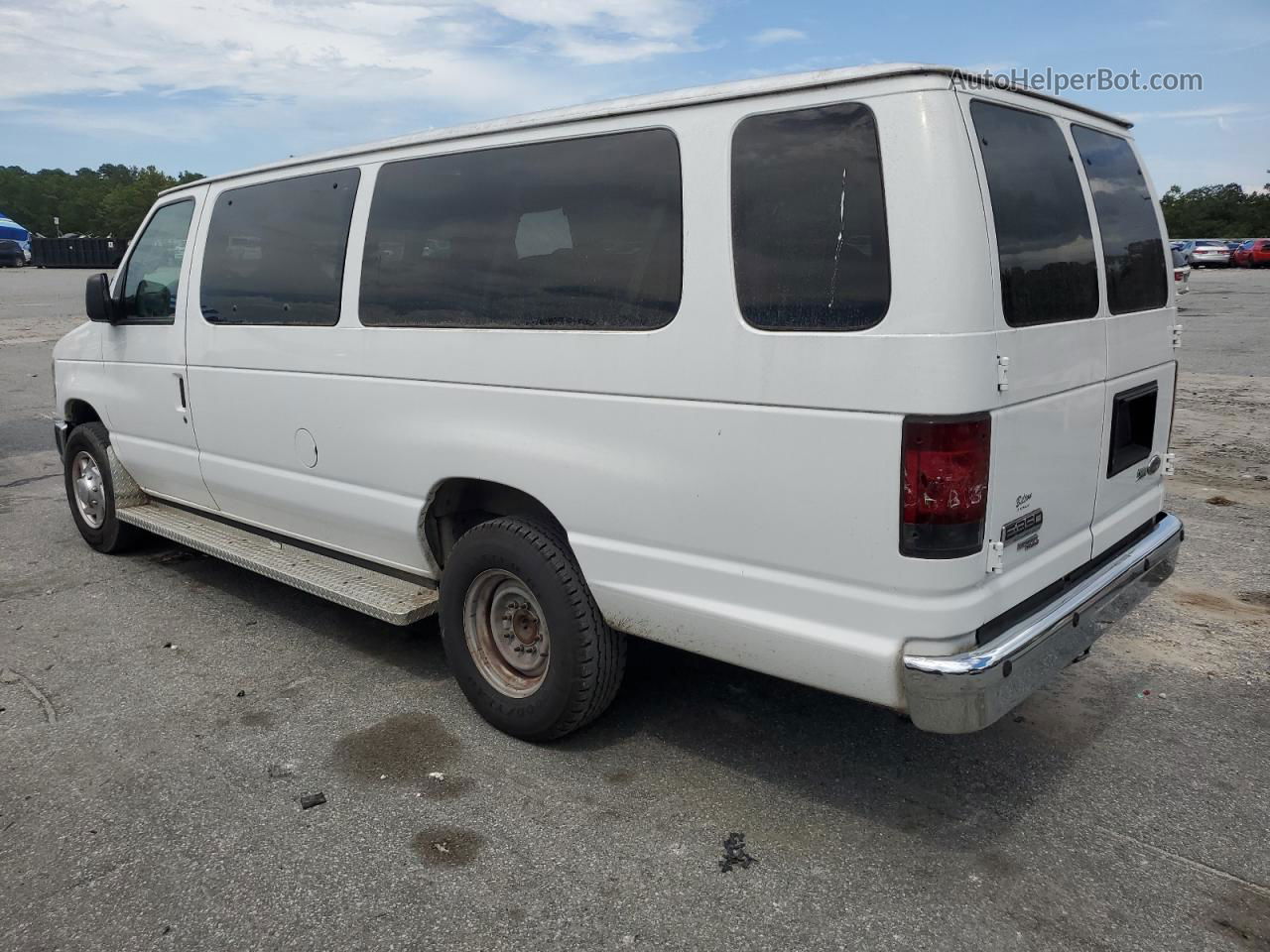 2010 Ford Econoline E350 Super Duty Wagon White vin: 1FBSS3BL5ADA56803