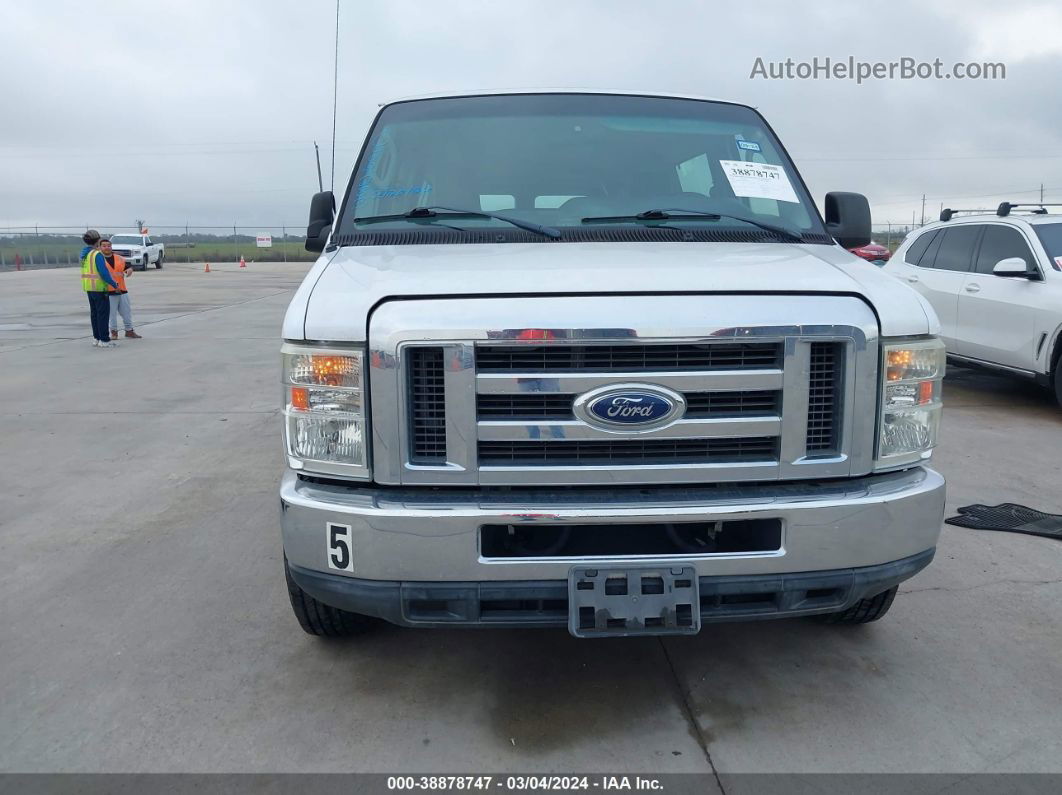 2013 Ford E-350 Super Duty   White vin: 1FBSS3BL5DDA04799