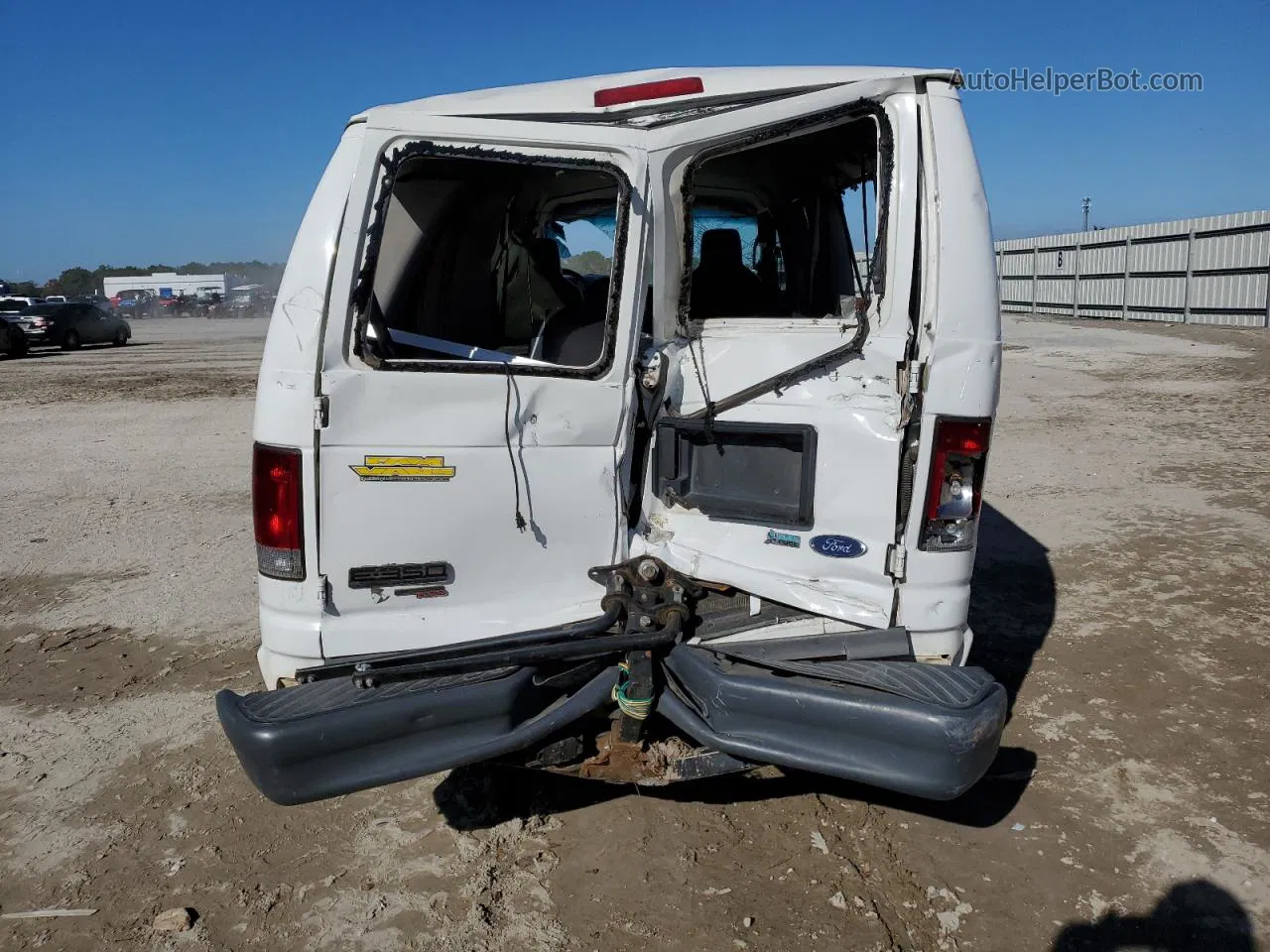 2012 Ford Econoline E350 Super Duty Wagon White vin: 1FBSS3BL8CDA99227