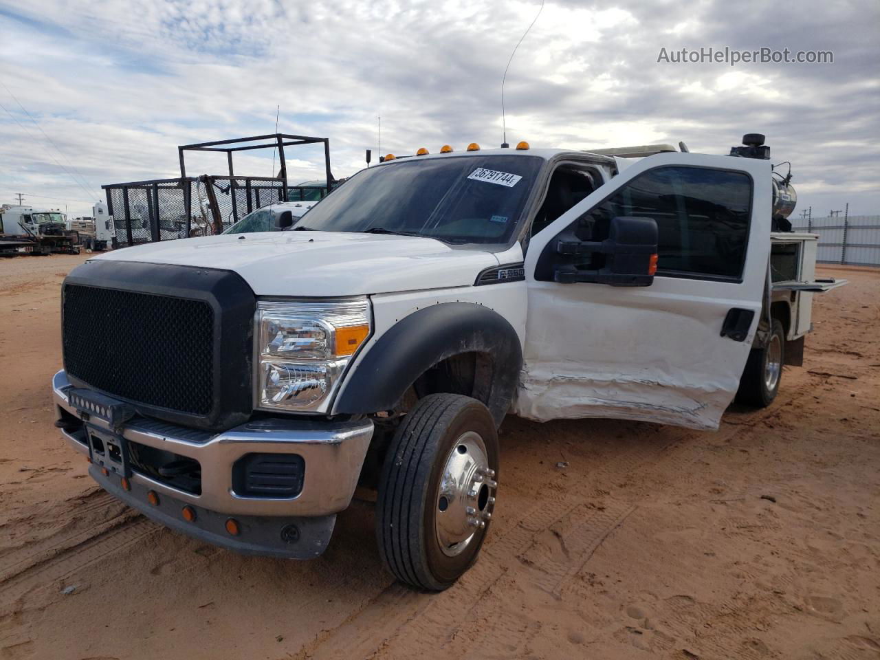 2015 Ford F550 Super Duty White vin: 1FD0W5HT7FED05416