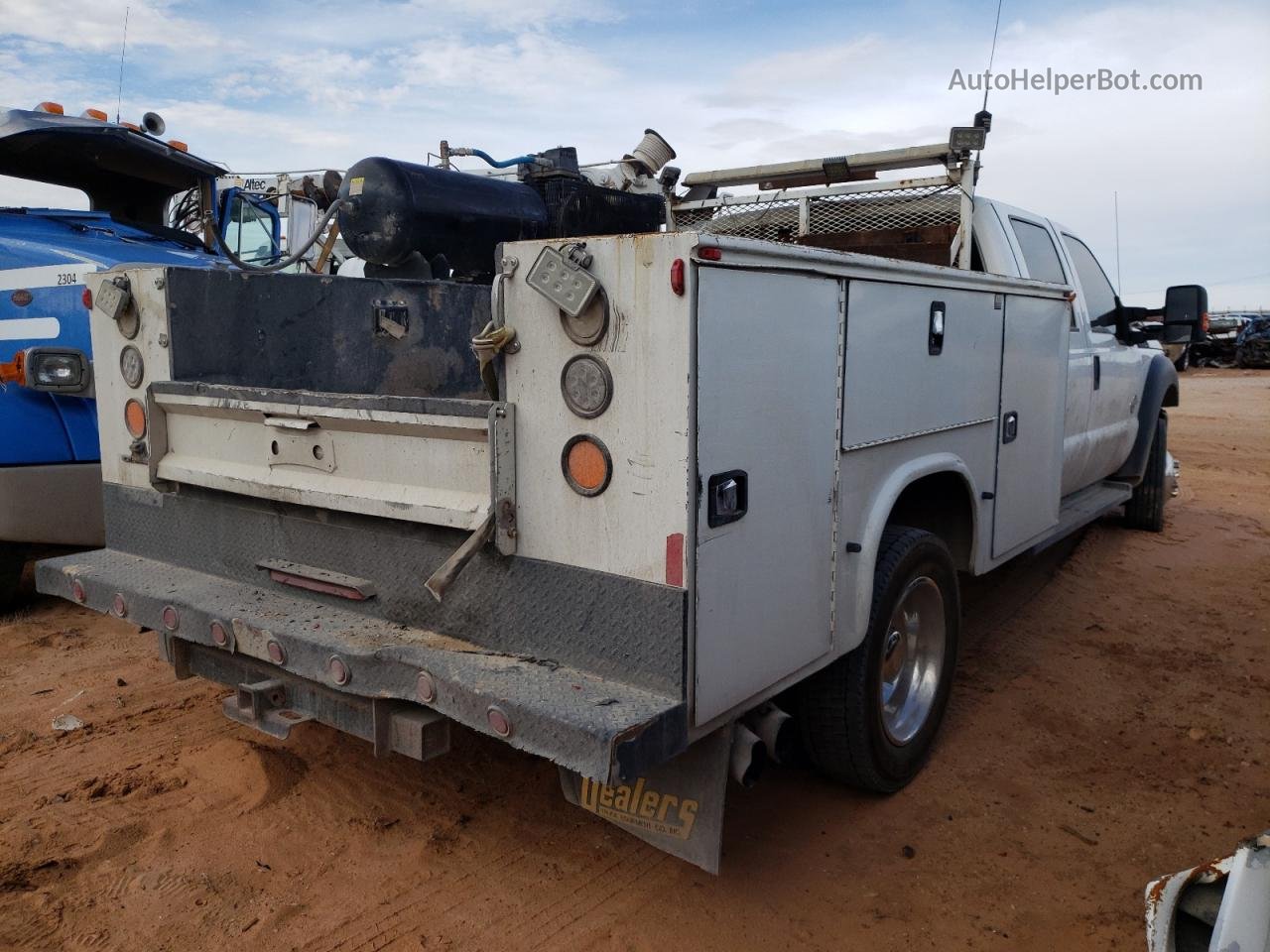 2015 Ford F550 Super Duty White vin: 1FD0W5HT7FED05416