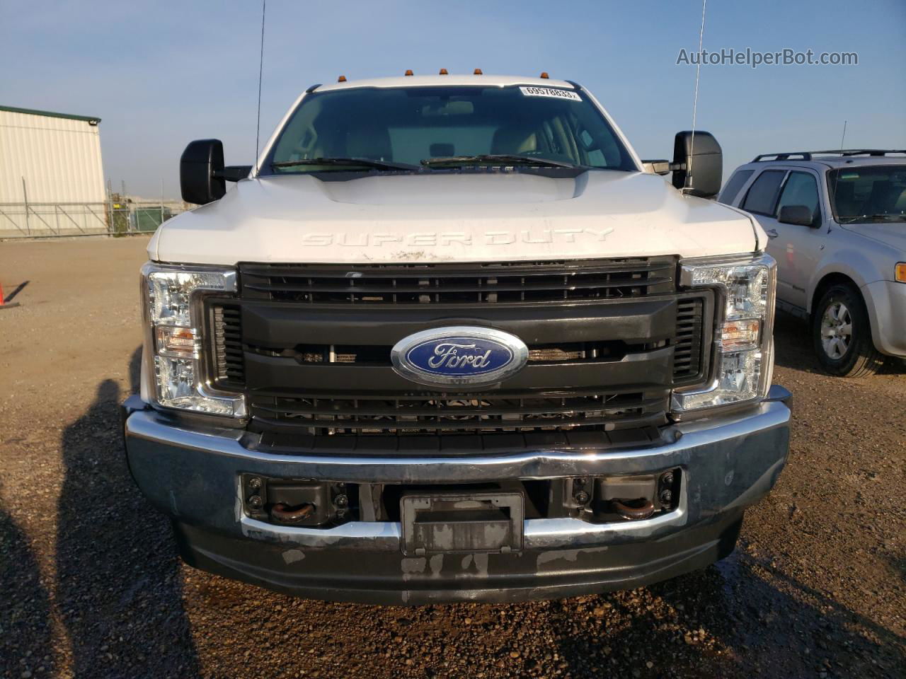 2017 Ford F350 Super Duty White vin: 1FD7W3F62HEE75458