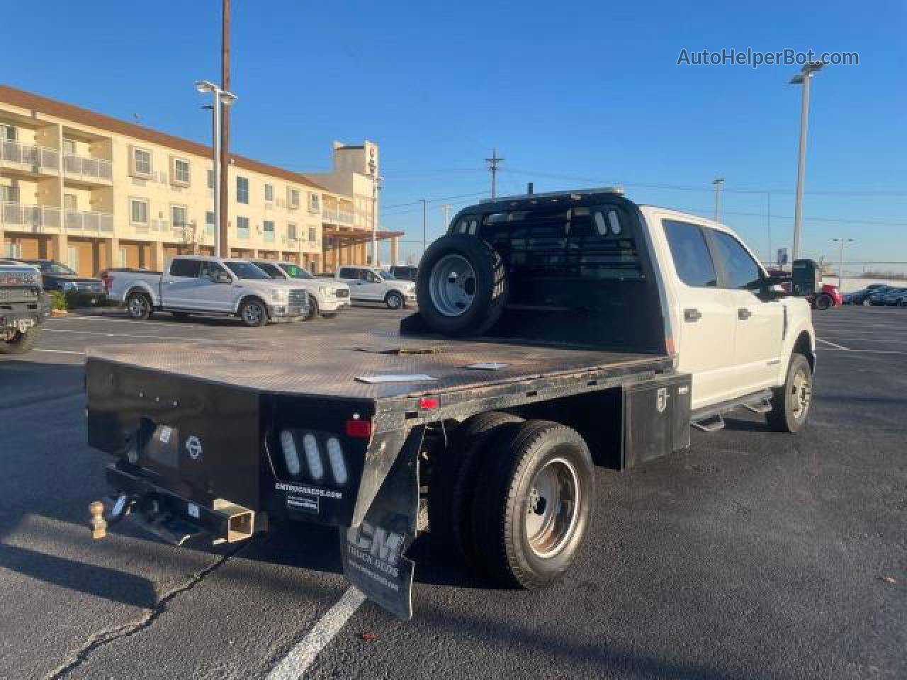 2020 Ford F350 Super Duty White vin: 1FD8W3HT6LEC70161