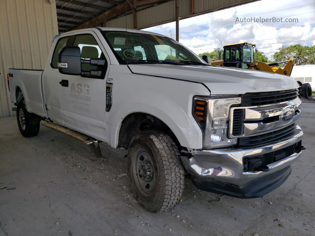 2017 Ford F350 Super Duty White vin: 1FD8X3B63HEB81428