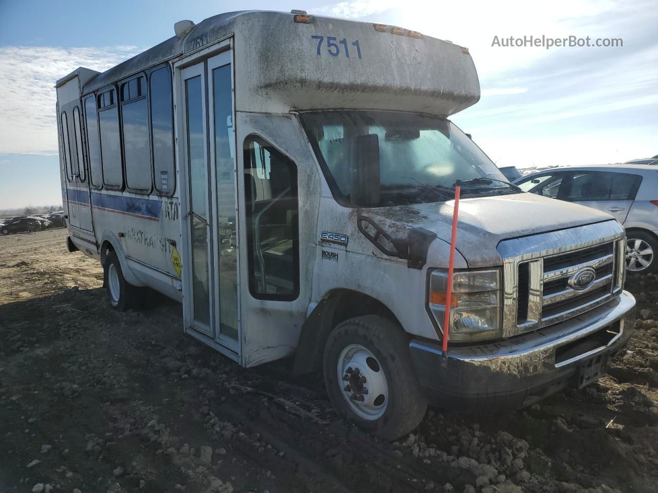 2013 Ford Econoline E450 Super Duty Cutaway Van White vin: 1FDFE4FS8DDA93078