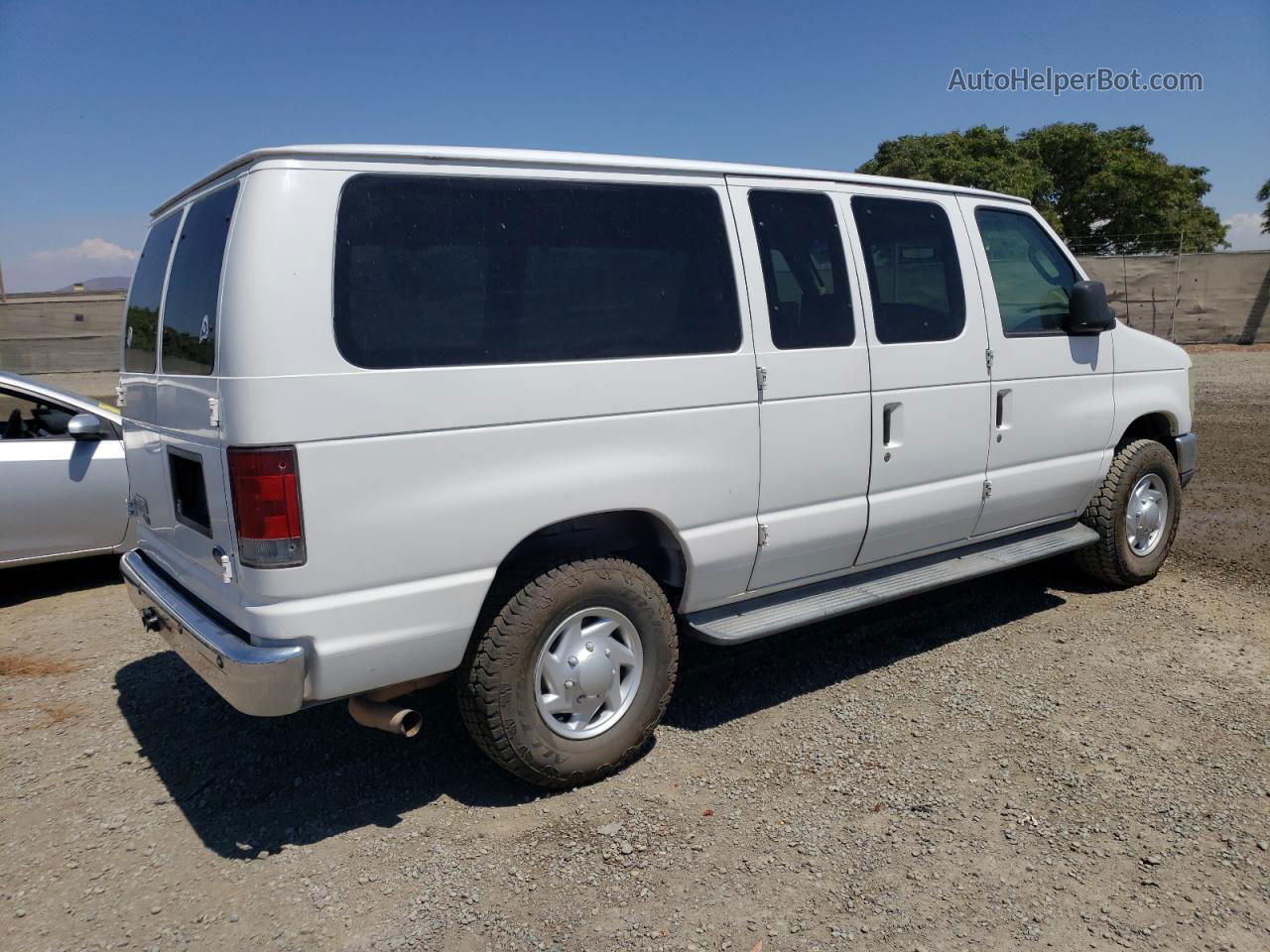 2008 Ford Econoline E350 Super Duty Wagon White vin: 1FDNE31L98DB03287