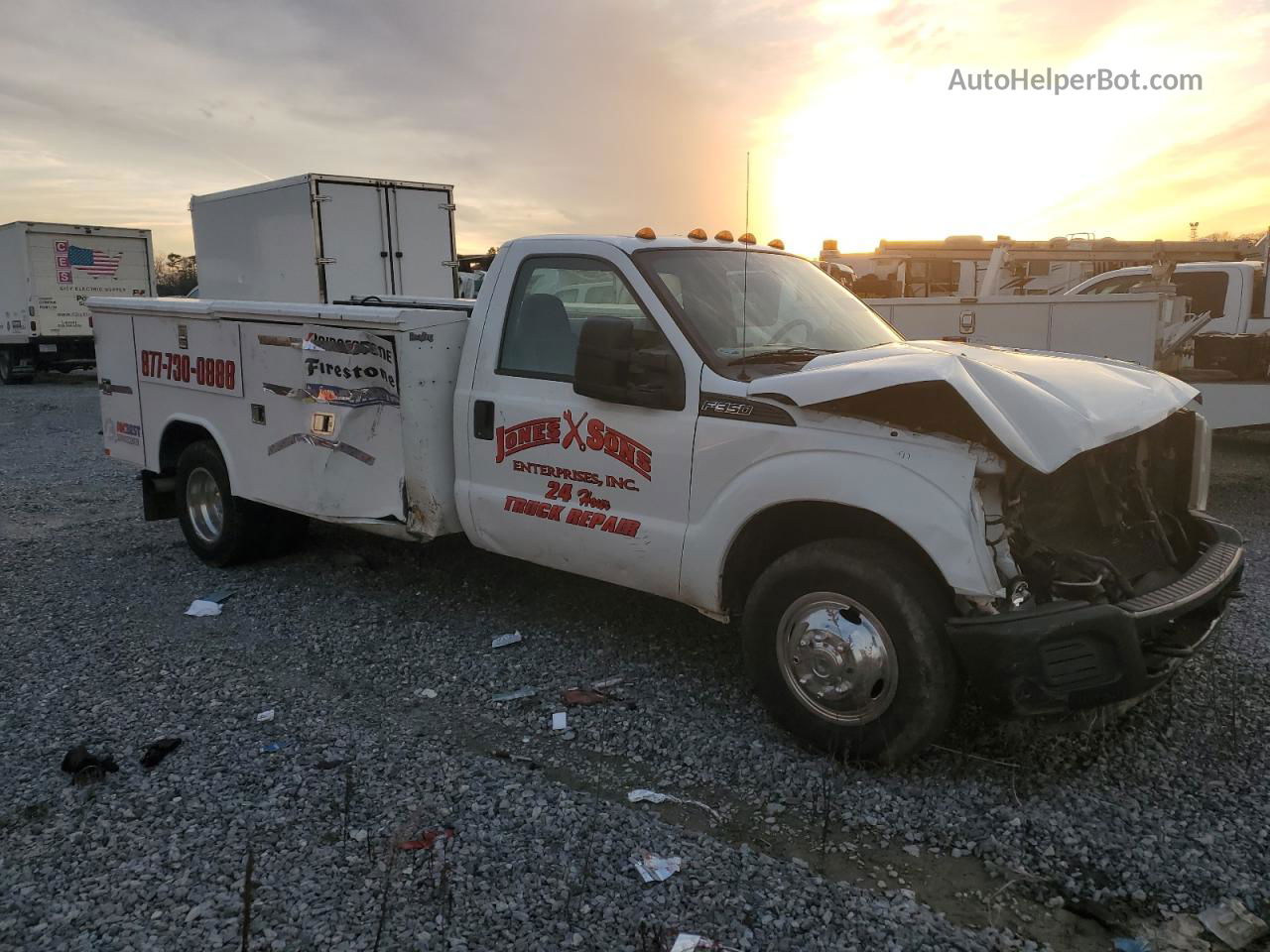 2014 Ford F350 Super Duty White vin: 1FDRF3G66EEB53926