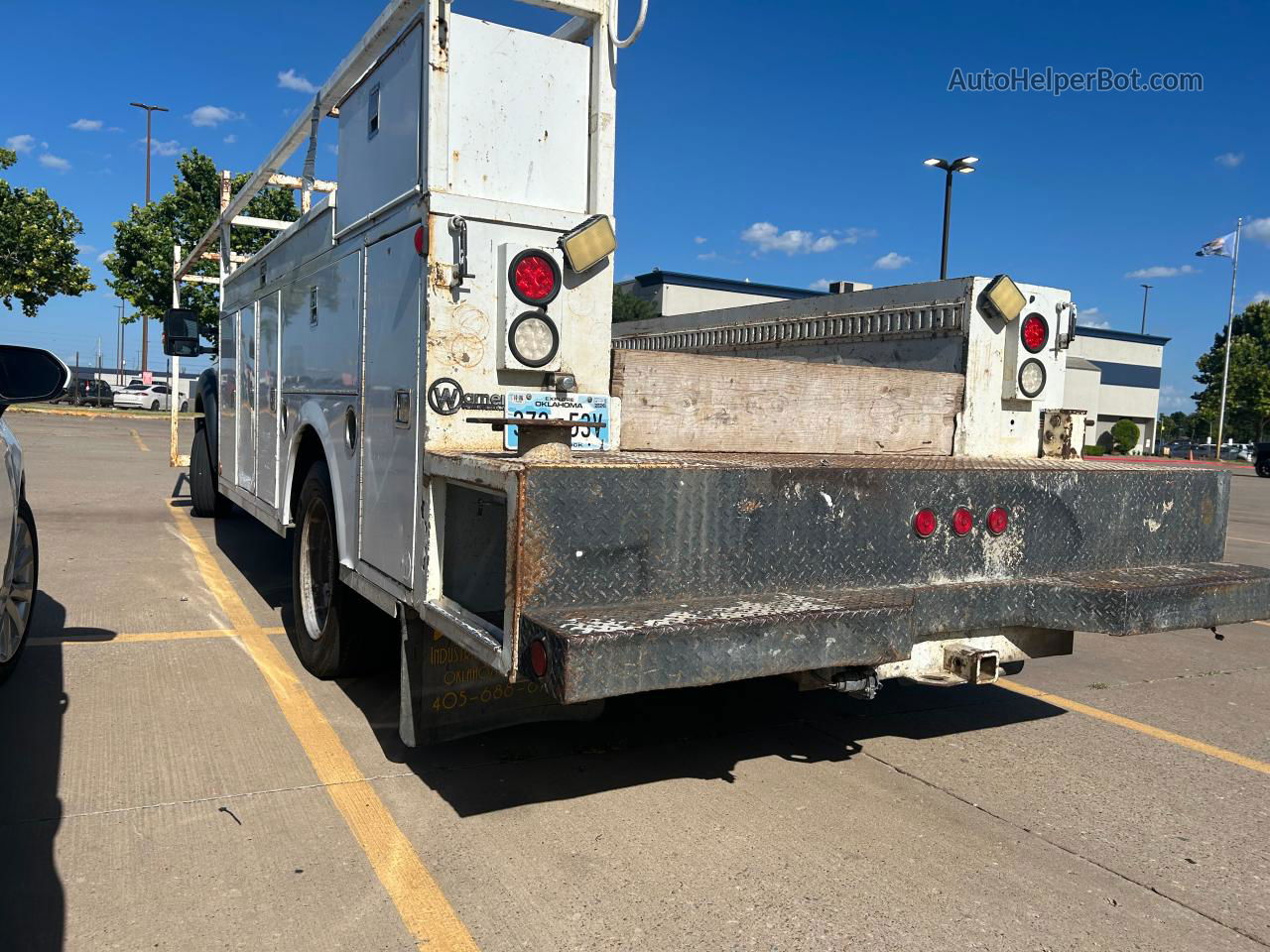 2014 Ford F550 Super Duty White vin: 1FDUF5GT0EEA61383