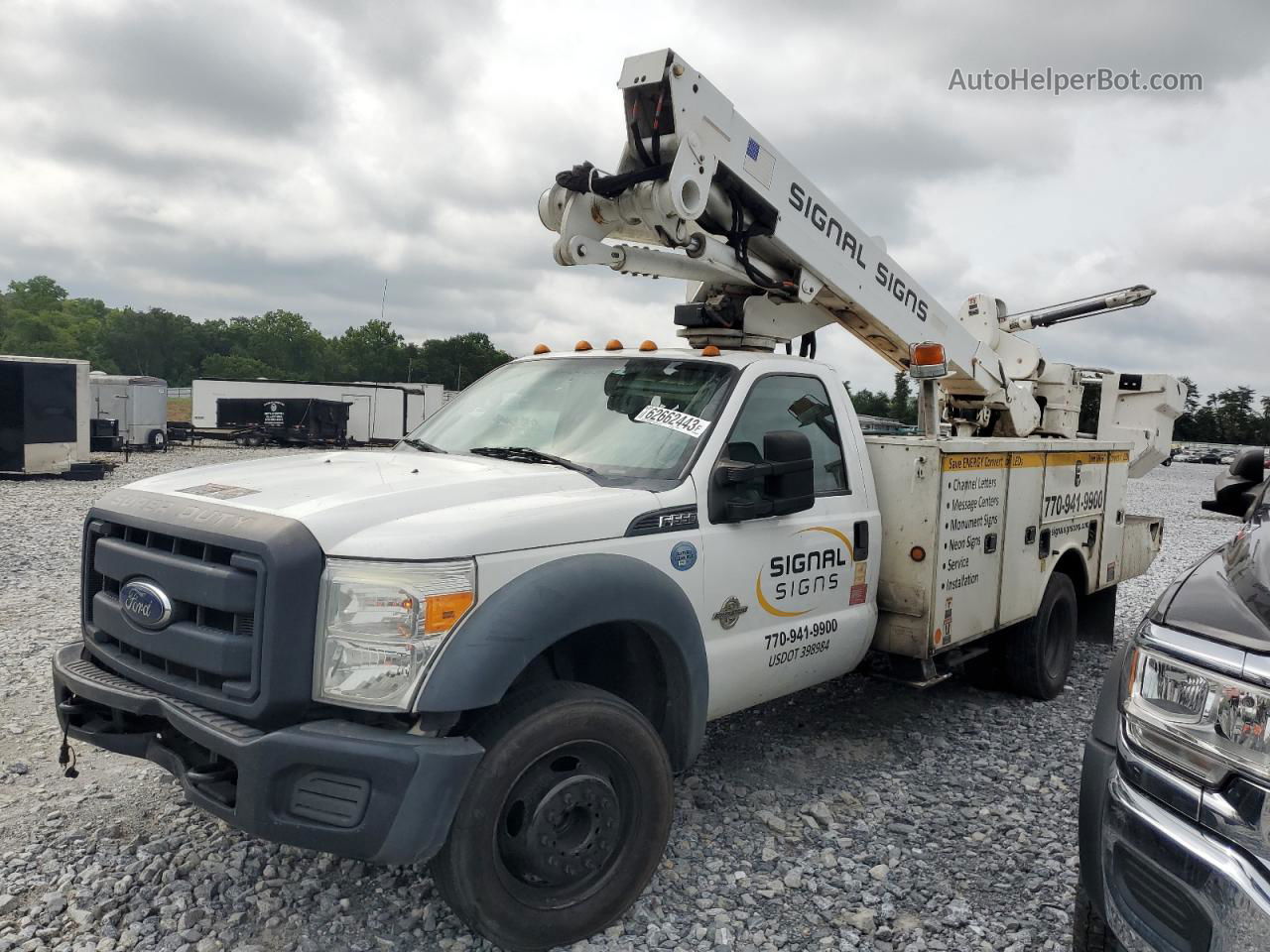 2014 Ford F550 Super Duty White vin: 1FDUF5GT6EEB10246