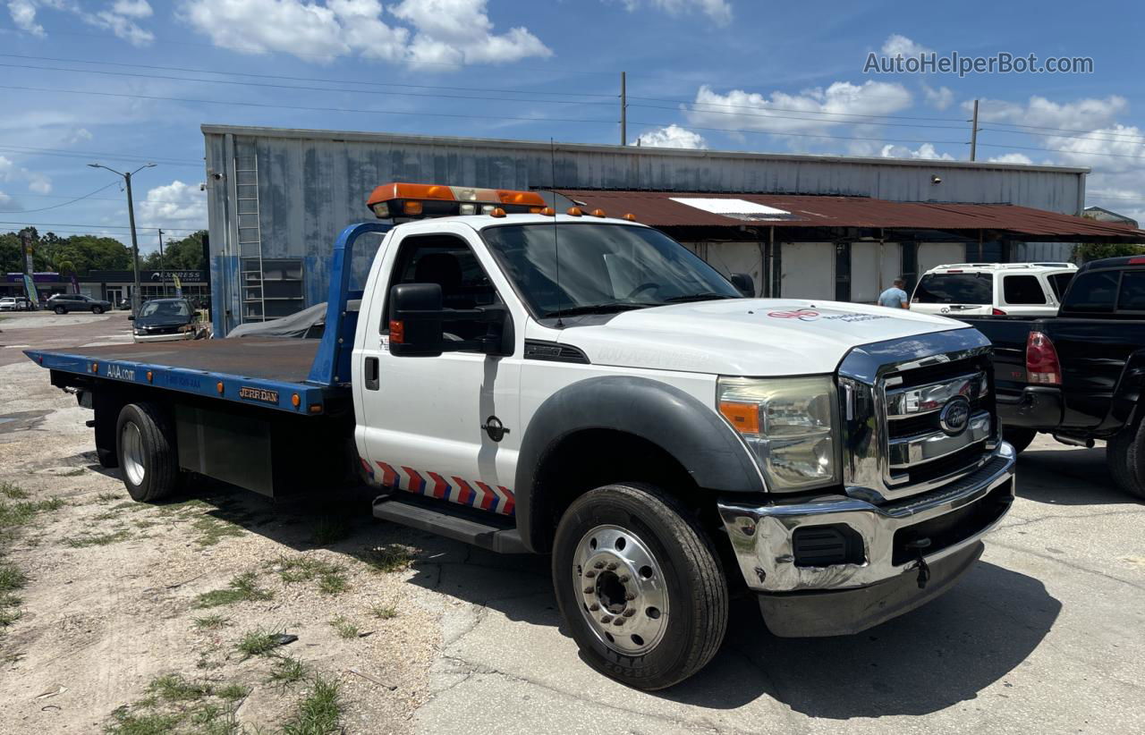 2015 Ford F550 Super Duty White vin: 1FDUF5GTXFEB40741