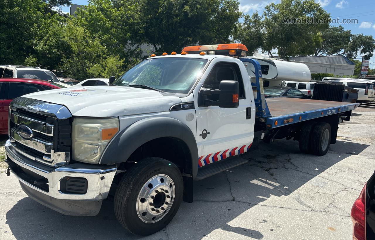 2015 Ford F550 Super Duty White vin: 1FDUF5GTXFEB40741